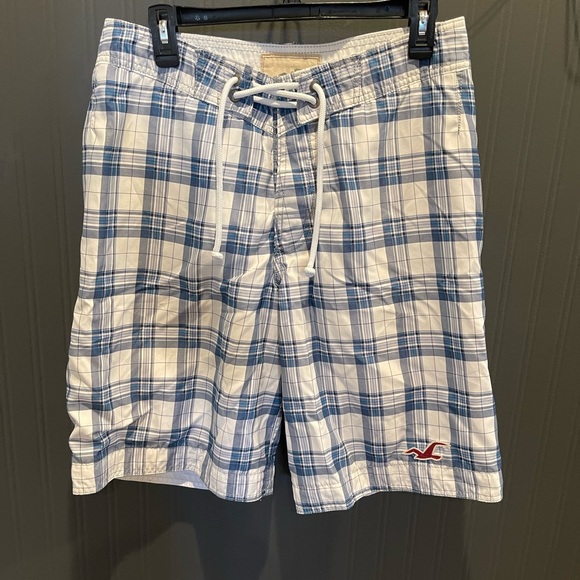 Hollister men’s swim trunks size 32 plaid pocket beach travel vacation cruise - Picture 1 of 5